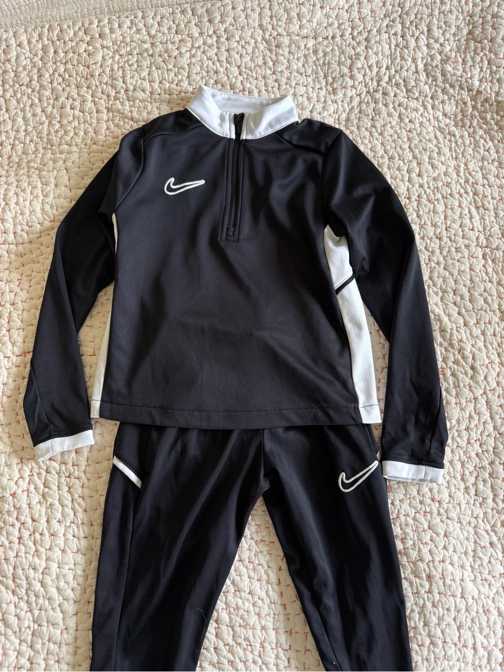 Nike Black and White Kids Athletic Set - Top & Leggings